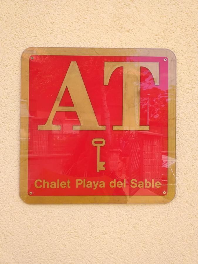 Chalet Playa Del Sable Hinojedo Exterior foto