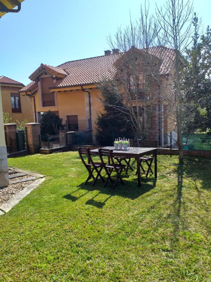 Chalet Playa Del Sable Hinojedo Exterior foto